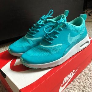 Nike Air Max Thea size 6